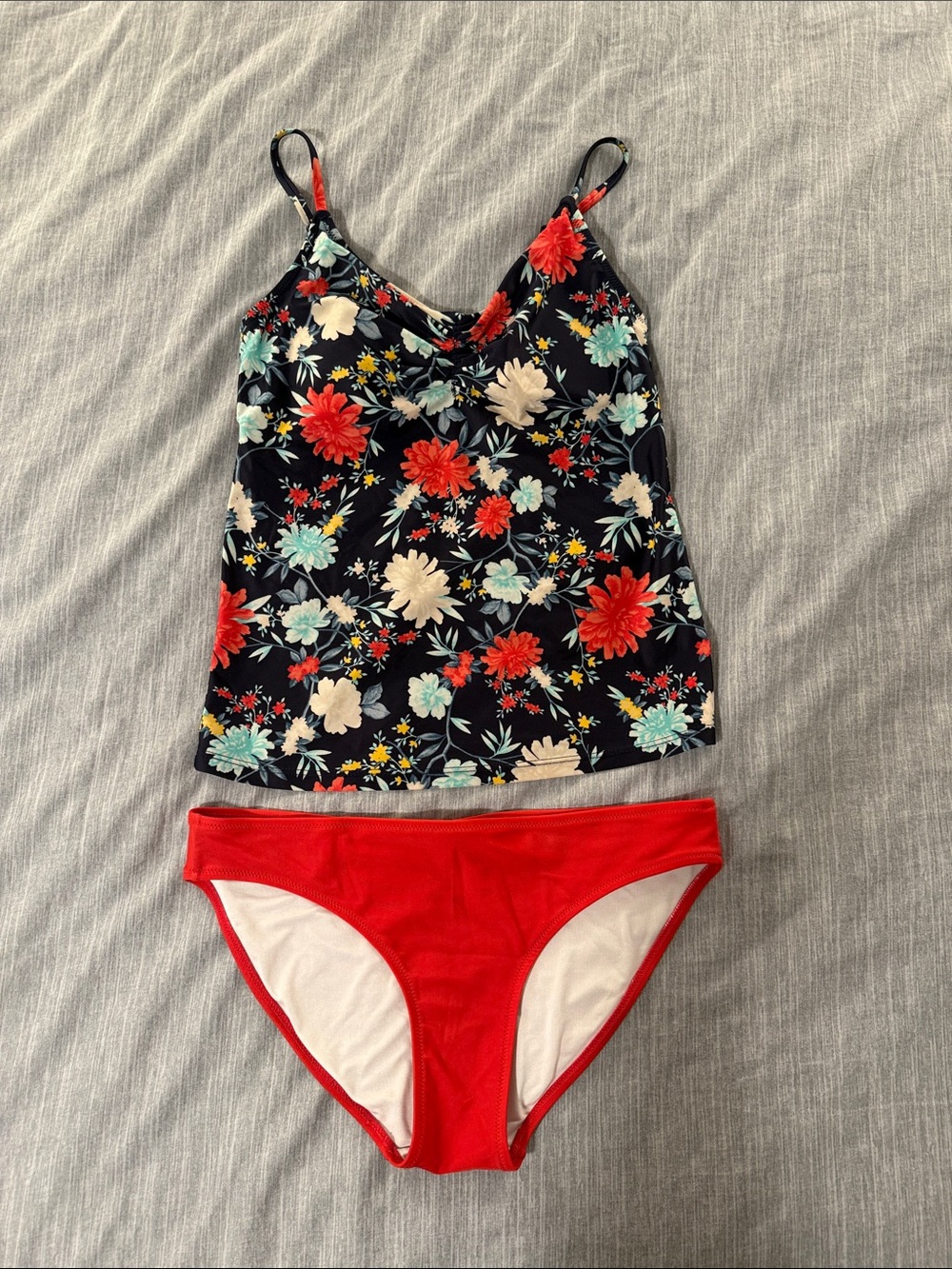 Women’s Floral Tankini Swim Set - Red Floral